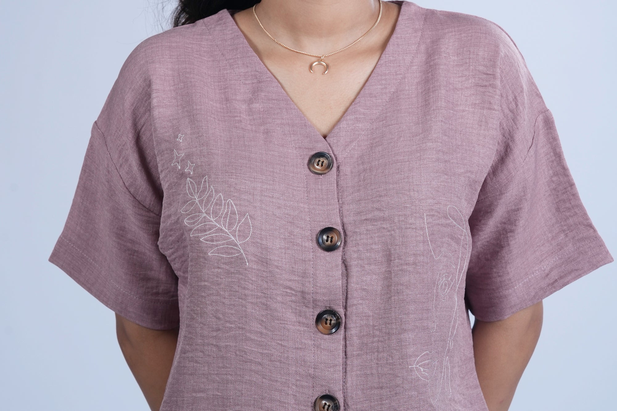 Threaded Thoughts – Embroidered Linen Shirt