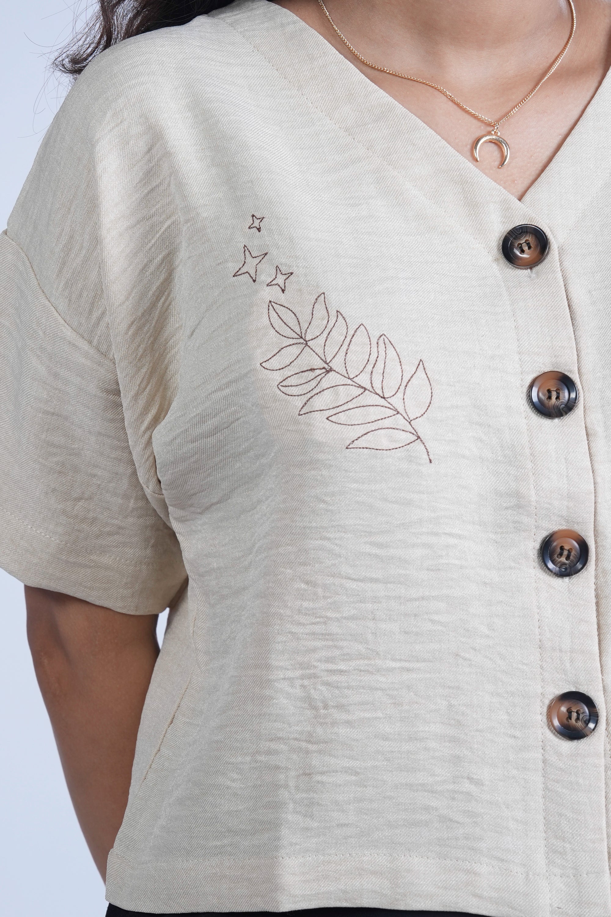 Threaded Thoughts – Embroidered Linen Shirt